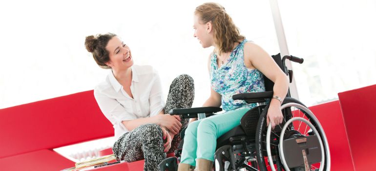 Voluntariado de apoyo y asistencia a personas con discapacidad física 