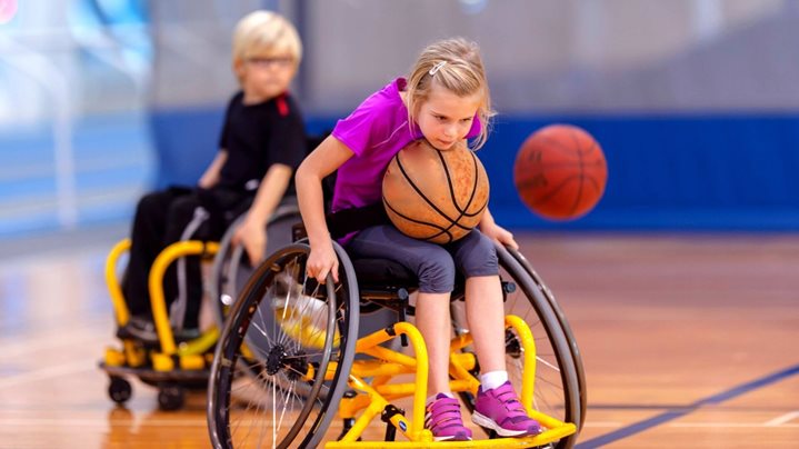 5 Consejos para empezar a practicar deportes para niños en silla de ruedas