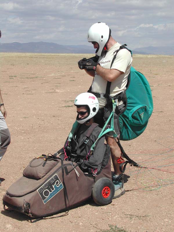 deportes de aventuras personas con discapacidad parapente adaptado