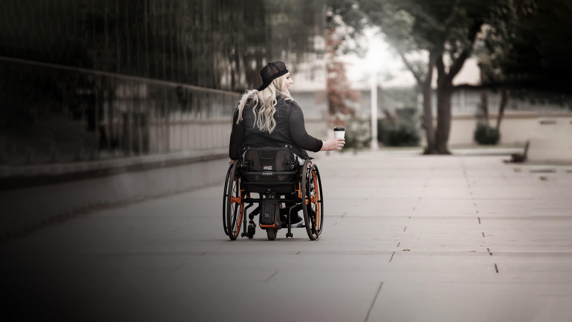 Cómo proteger tus brazos y hombros si usas una silla de ruedas manual: el poder del Empulse R90 
