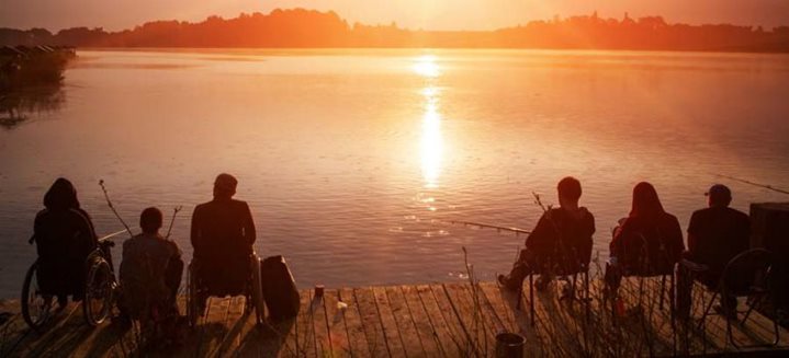 Planes de verano refrescantes para personas con discapacidad