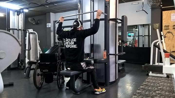 Cómo hacer cardio en silla de ruedas:  Ejercicios de alta intensidad 