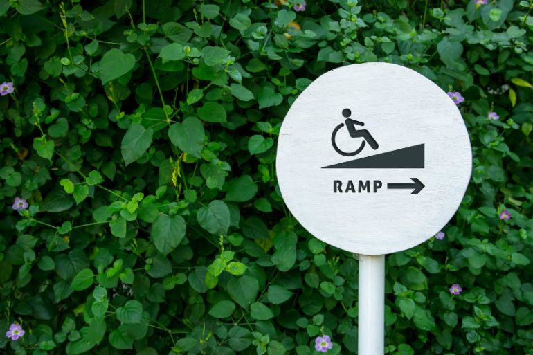 municipios accesibles señal rampa silla de ruedas