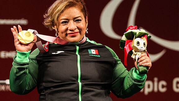 Medalla de oro en halterofilia