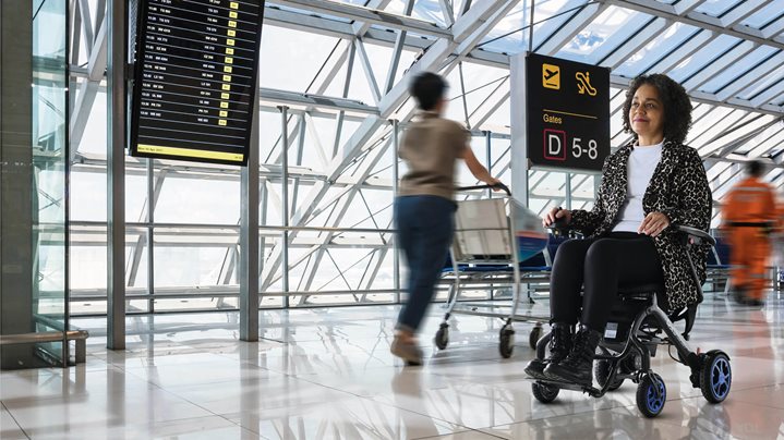 10 consejos para viajar en avión con una silla de ruedas eléctrica